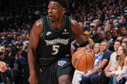 开云-逆转！多森姆43+4，约基奇24+15+9，NBA巨星伤退，季后赛走势巨变